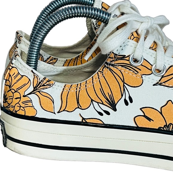 Converse Women's Chuck 70 Low "Vintage Floral " Egret/Sunflower 568375C … - Picture 6 of 12